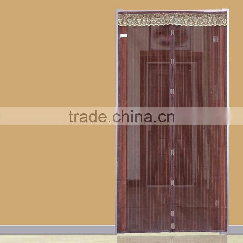 Mesh Guard Hands Free Screen Door