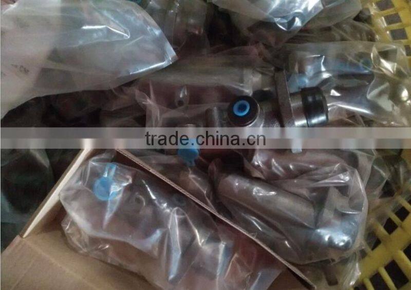 Truck clutch master cylinder 395161 109740 096392