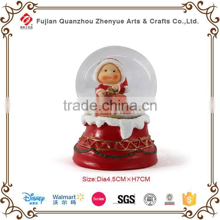2015 cheapest polyresin christmas item snow globes