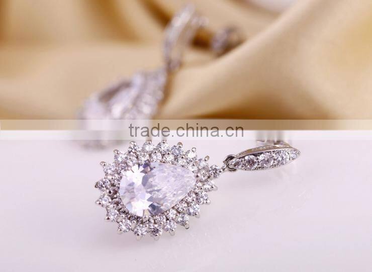 Wholesale Stock Small Order Fashion Women Top Grade Drip Zircon Earrings