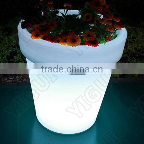 beautiful and cheap plastic flower pot/for the event waterproof outdoor flower pot