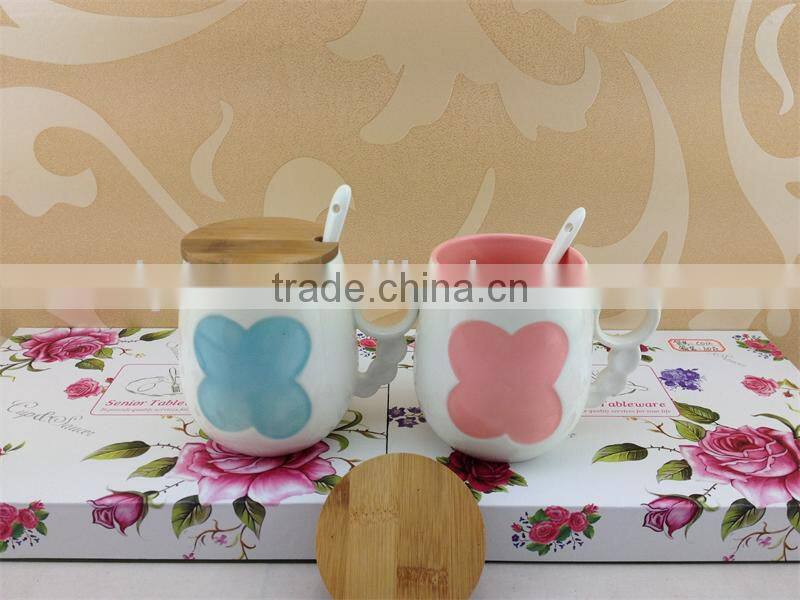 color inside simple design ceramic coffee mug with spoon