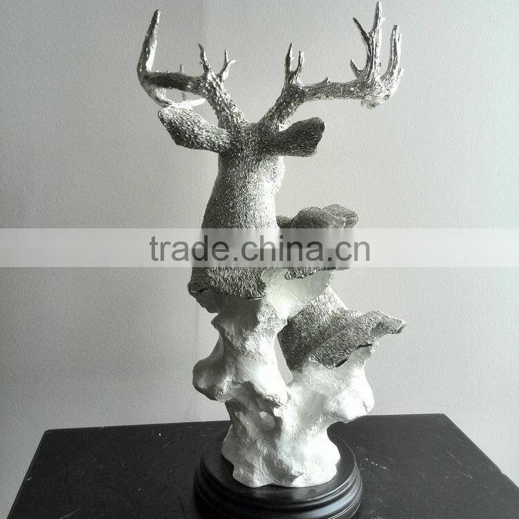 Resin Christmas reindeer decoration figurine