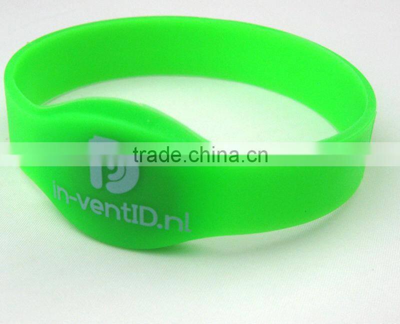 RFID Swimming Pool Silicone Bracelet(LFGB/FDA/CE)
