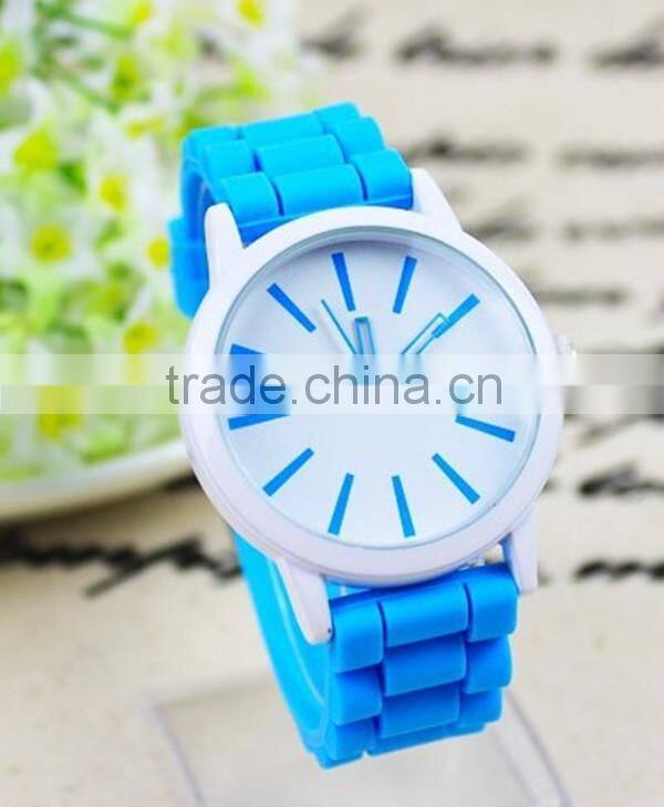 2013 lovely item popular design silicone watches men