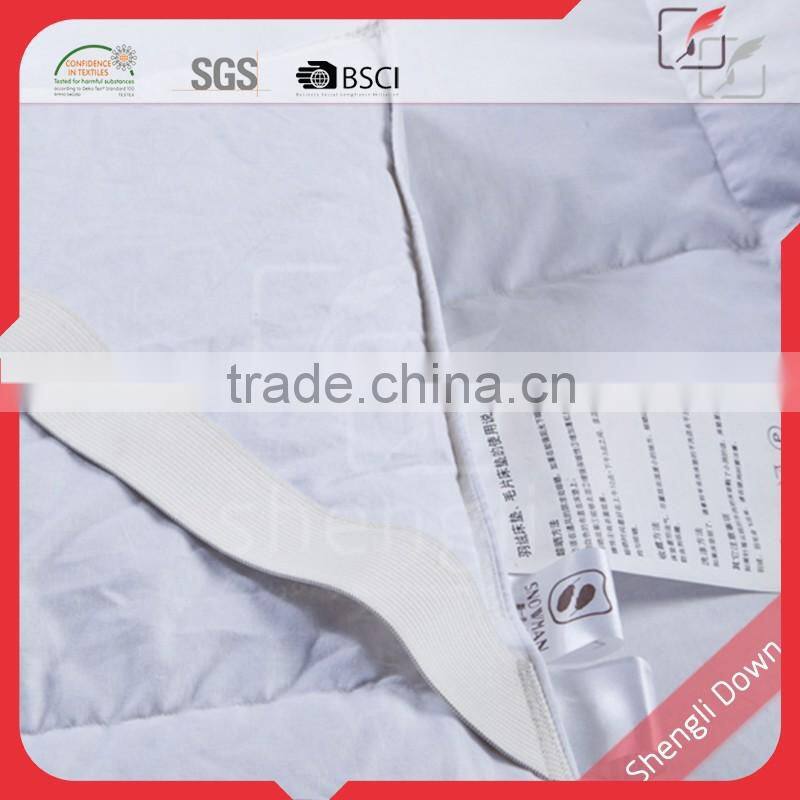 15% Goose feather mattress topper with high quality