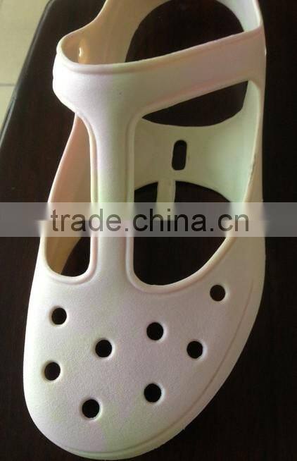 Flip flop strap making machine