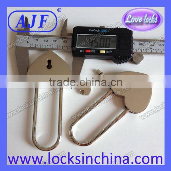 AJF long shackle lover's heart shape lock for valentines day promotional items