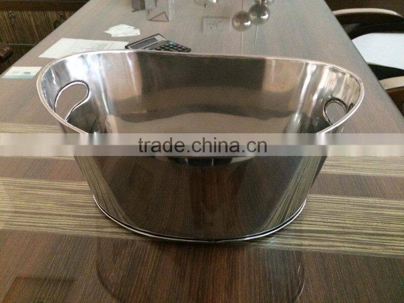 Customized ice bucket