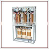 VOLTAGE REGULATOR AVR