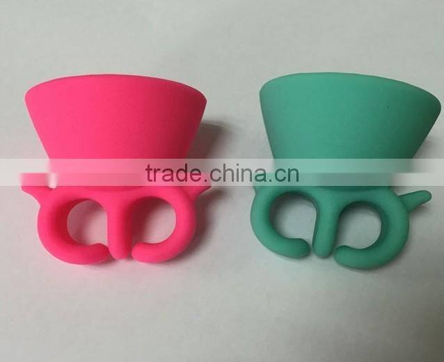 2016 new products The Wearable silicone Nail Polish Holder more color
