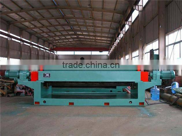 Automatic cutting combined machine/veneer peeling lathe with high efficiency