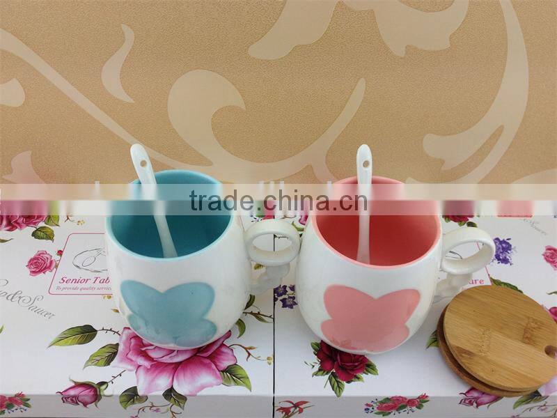 color inside simple design ceramic coffee mug with spoon
