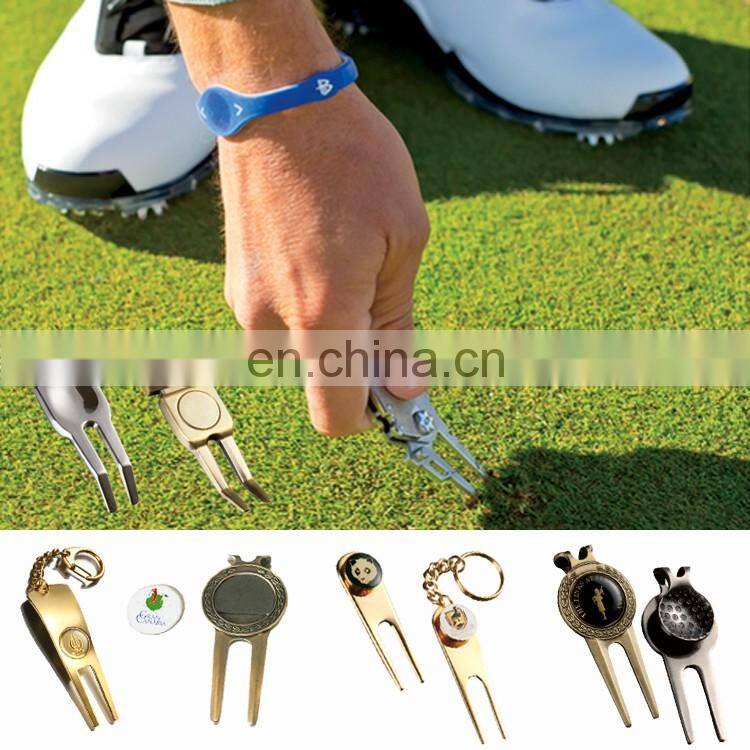 Golf gifts set with golf divot tools, custom golf tees and ball marker