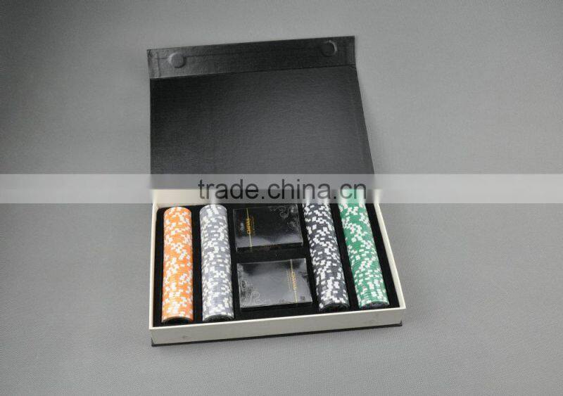 Plastic Pocker Poker Game Set 200pcs Color Wager Chips Clay Poker Chip Set For Casino