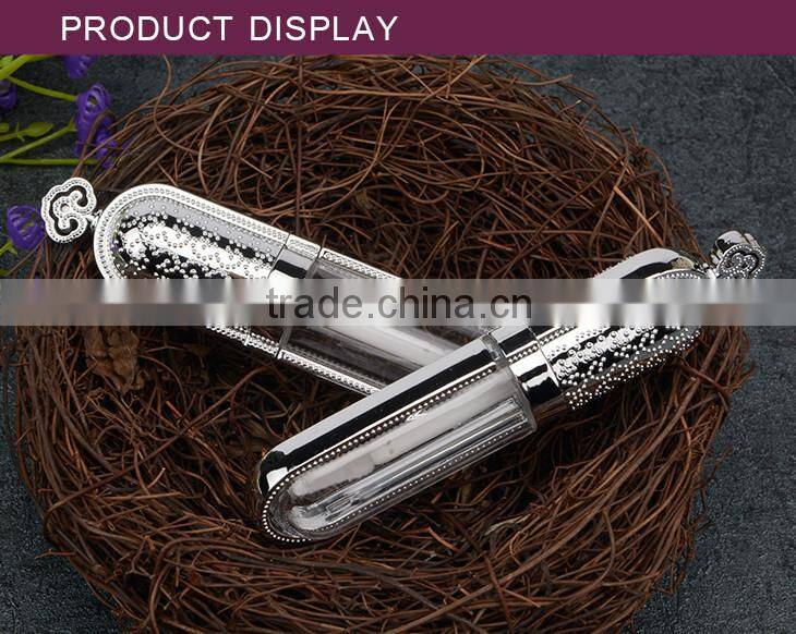 Small waterproof brush new design lip gloss tubes cosmetic packaging