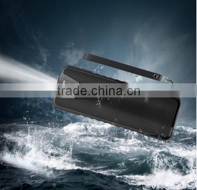 double horn and low distortion water-proof wireless speaker with 4000mah large battery