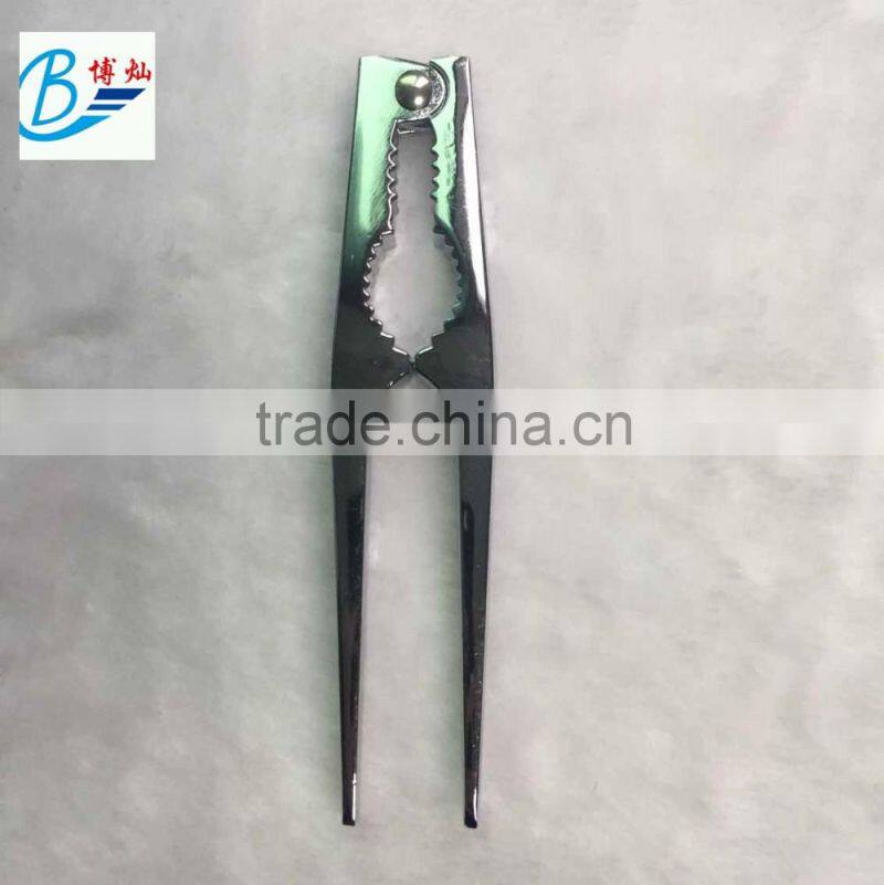Convenience Nut cracker for Nut Nut opener