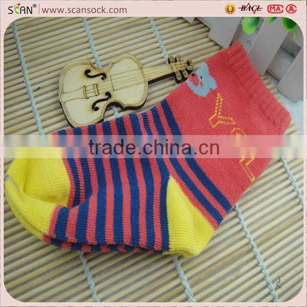 Factory Custom 0-3years old baby socks stripe red and blue color cute socks