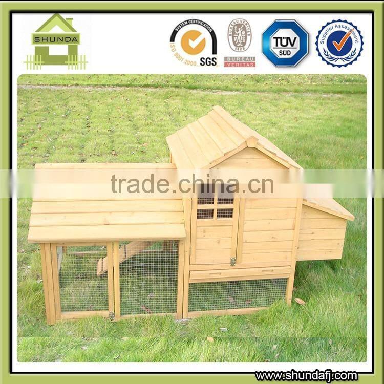 SDC01 wooden chicken coop with ramp