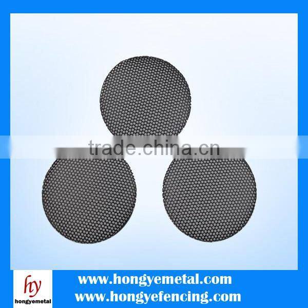 Perforated metal mesh plate