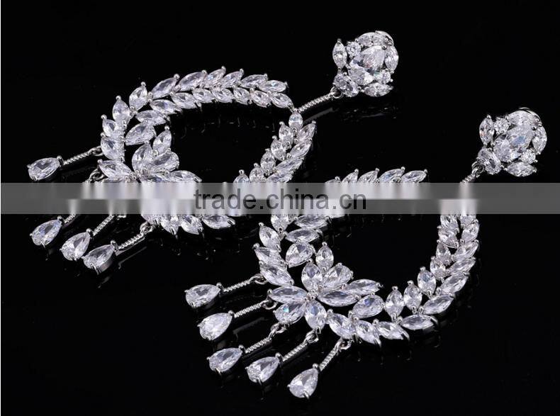 Wholesale Stock Small Order Fashion Women Garland Small Drip Zircon Earrings