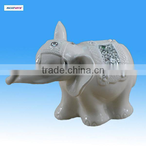 2013 new design porcelain elephant figurine for gifts