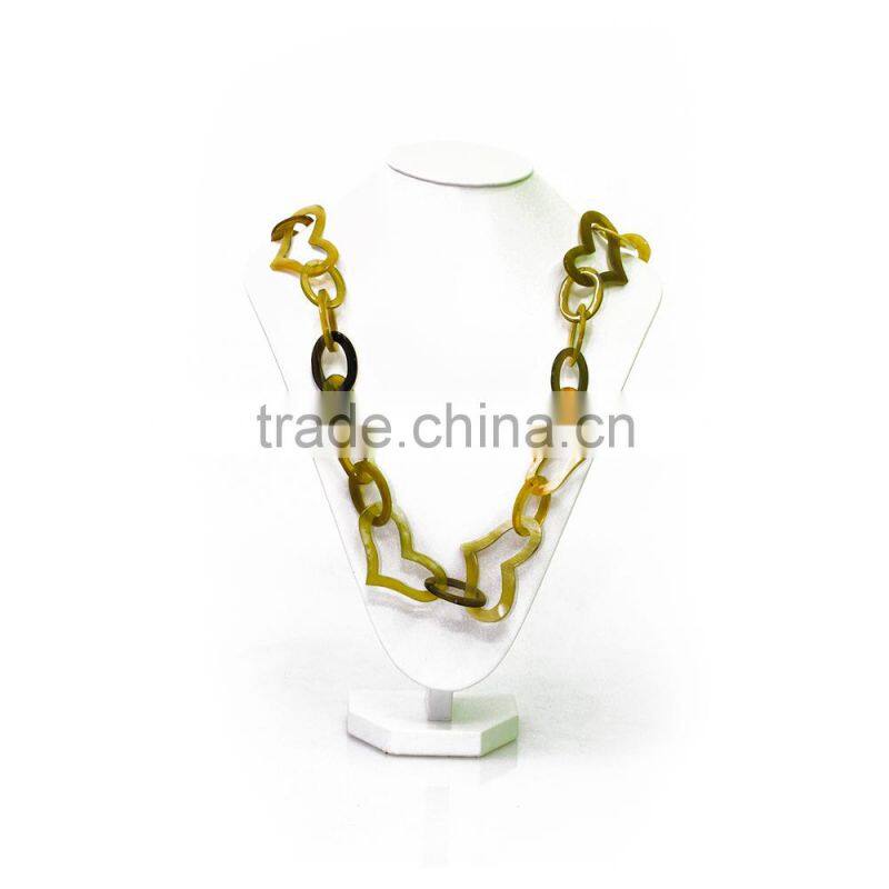 Necklace made from natural horn in Vietnam, beautiful and elegant designs, eye-catching colors