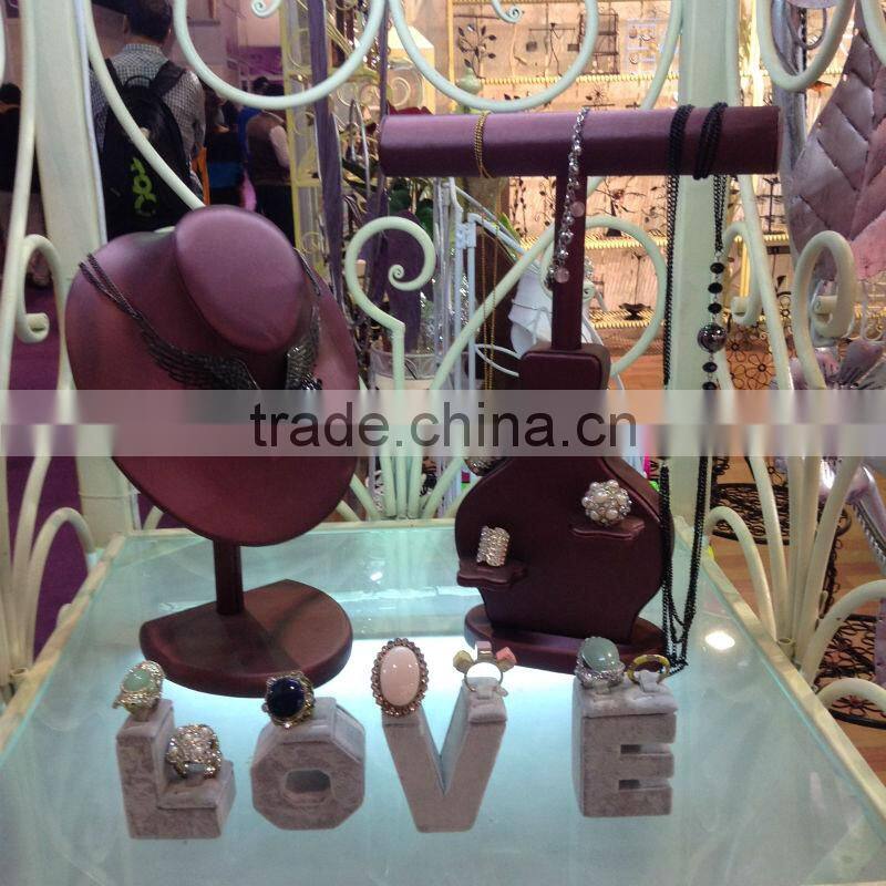 PU leather for jewelry display which you can crimp
