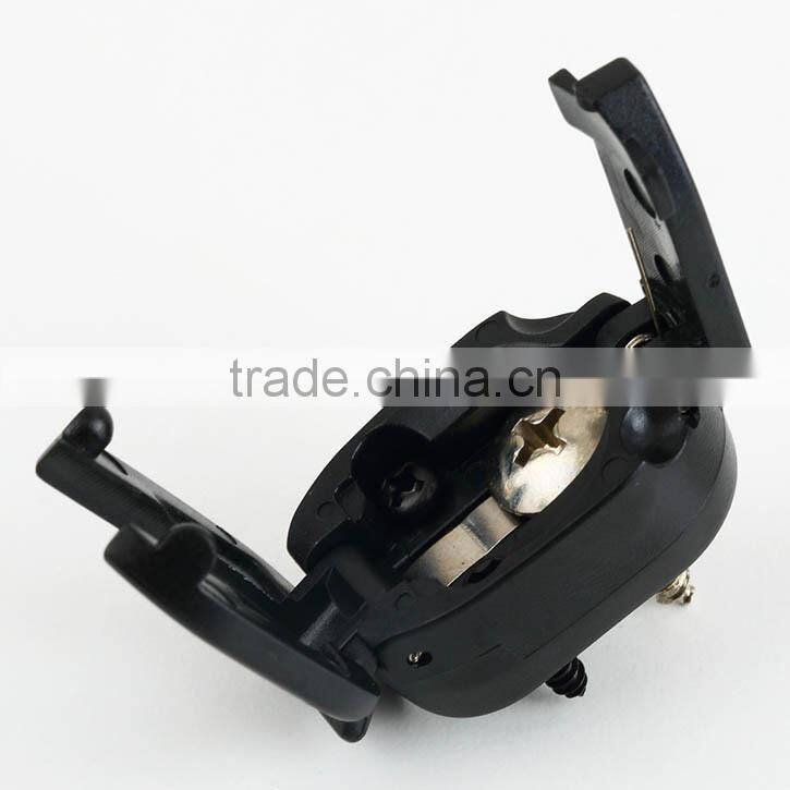 New Golf Ball Pick Up Back Saver Claw Put On Putter Grip