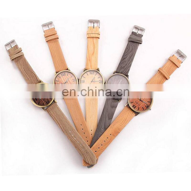 Unisex Student Teens Vintage Imitation Wood Strap Watch