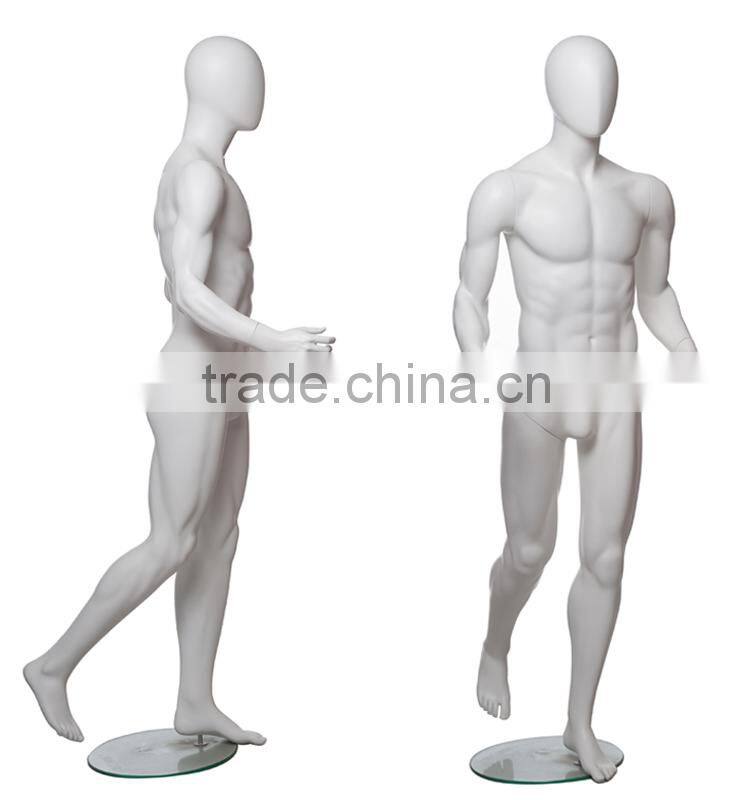 male run pose sport mannequin