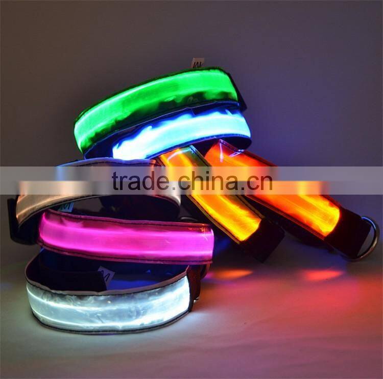 LED Nylon Pet Dog Collar Night Safety LED Light-up Flashing Glow In The Dark Electric LED Cat & Dog Collar