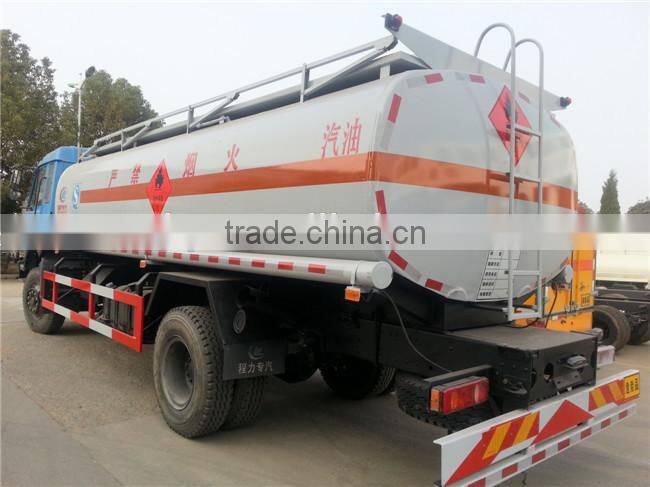 Dongfeng 2 axles oil truck capacity fuel tank truck for sale in Russia