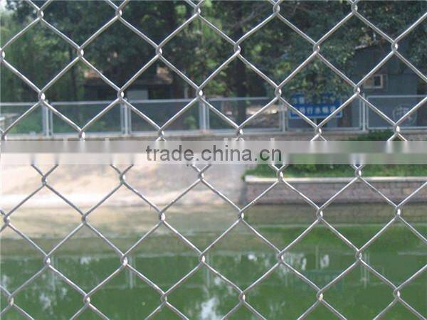 2016 Advanced welded mesh fence machine