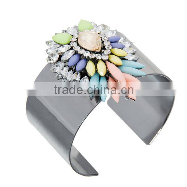 Woman's Fashion Rhinestone Bangles