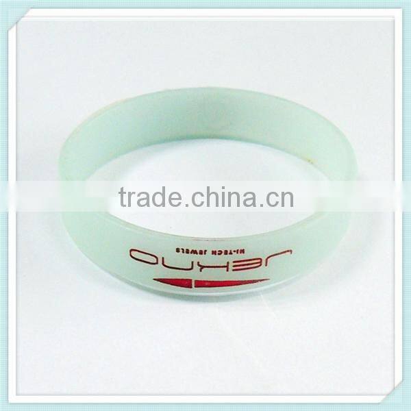 2015 promotion item-debossed logo elastic silicone bracelet