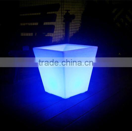 Glowing in the dark flower planter led garden lamp