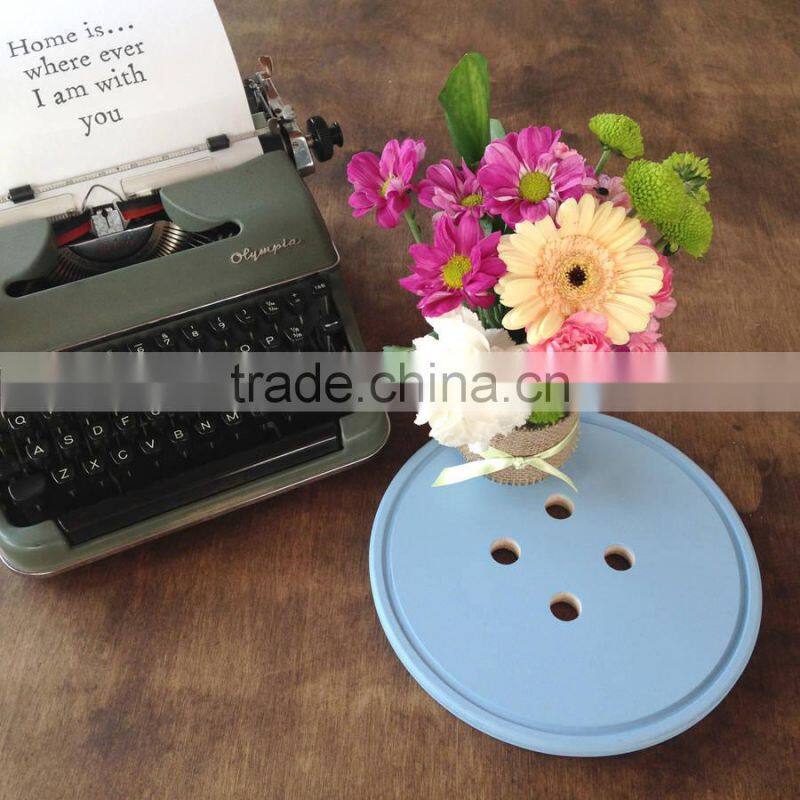 Solid Wood Painting Color Botton Shape Placemat Food Safe Water Proof Beech Coaster with Cute Shape CNC Customerization Coasters