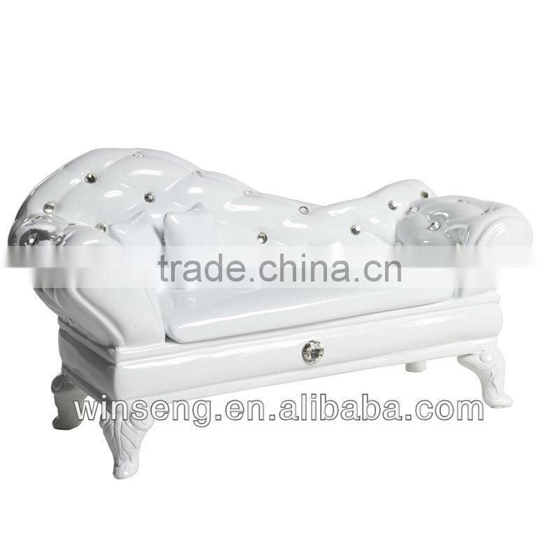 Polyresin Decorative Black Sofa-Shaped Jewelry Box