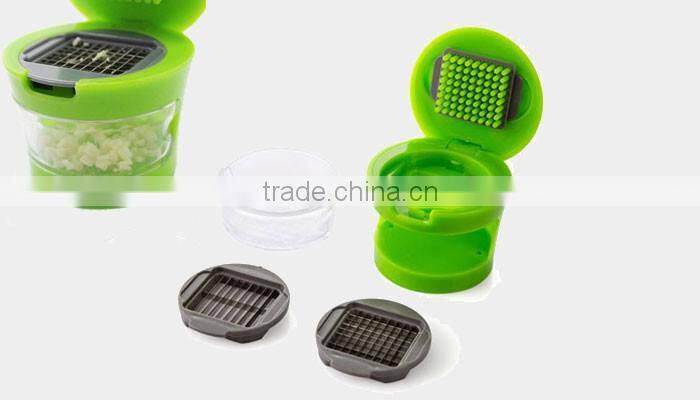 Amazon best selling kitchen tools plastic garlic press crusher garlic chopper