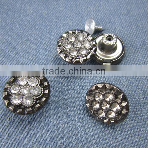 Rhinestone Noble Jean Buttons metal detector