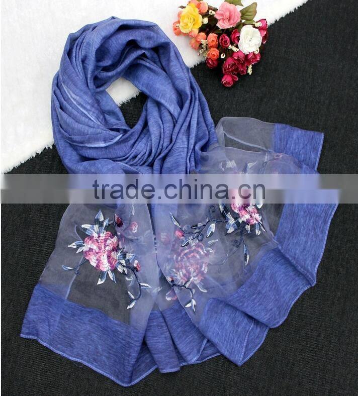 2017 High Quality women Flower embroidered silk scarf
