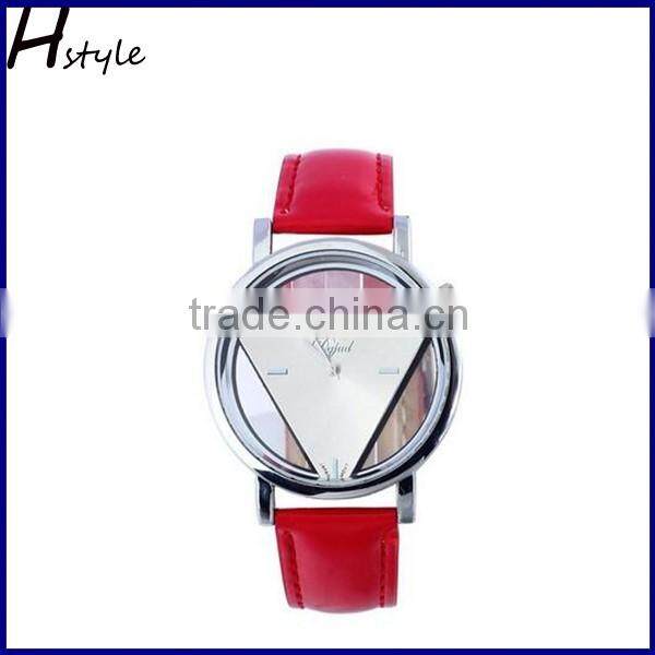 Unisex Hollowed-Out Triangular Dial Leather Band Quartz Wrist Watch Rose WP021