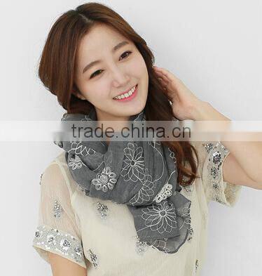 Wholesale Women Fashion Embroidery Spring Summer Cotton Scarves Shawls