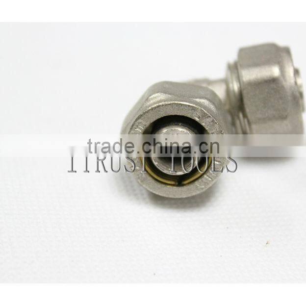 Brass Connector for Right angle ripe