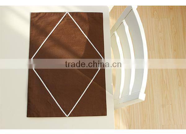 International standard best-selling polyester embroideried christmas placemats