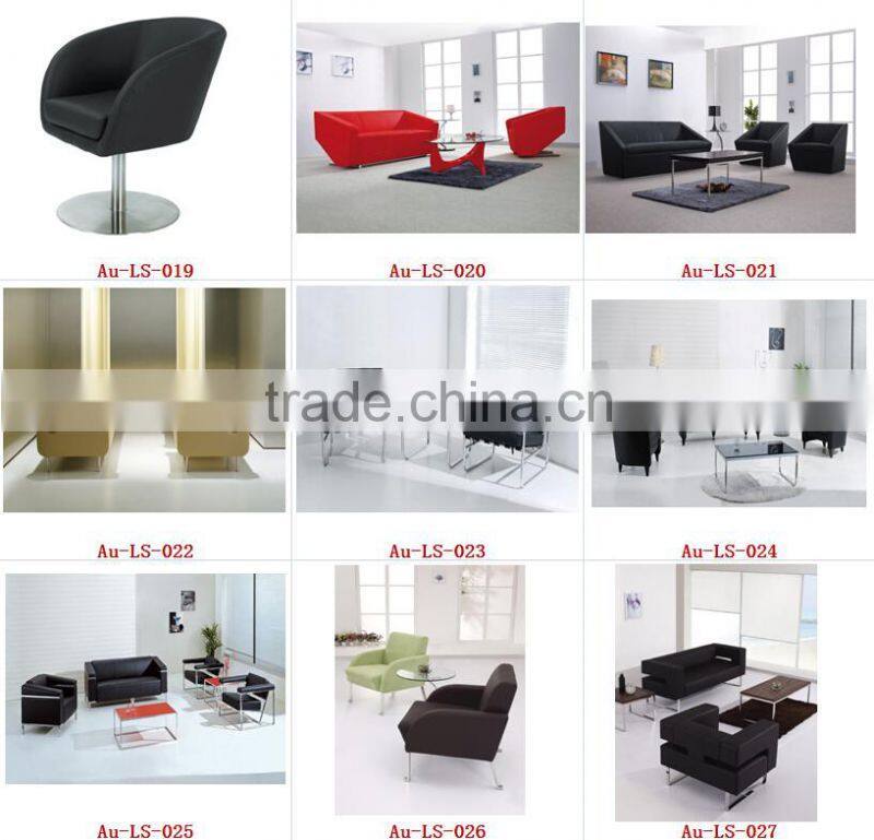 The generous and classical Black Traditional office sofa