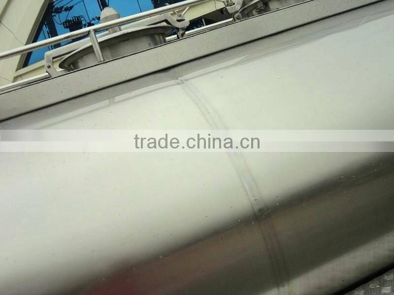4X2 5000L milk tank trucks
