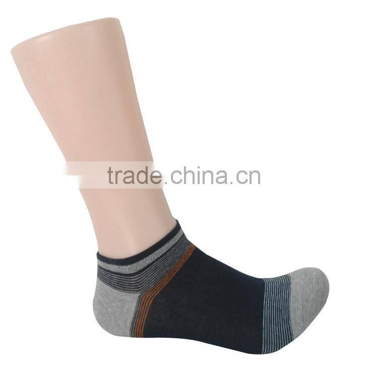 China Factory Smell Free Antibacterial Men Sock Manufacturer